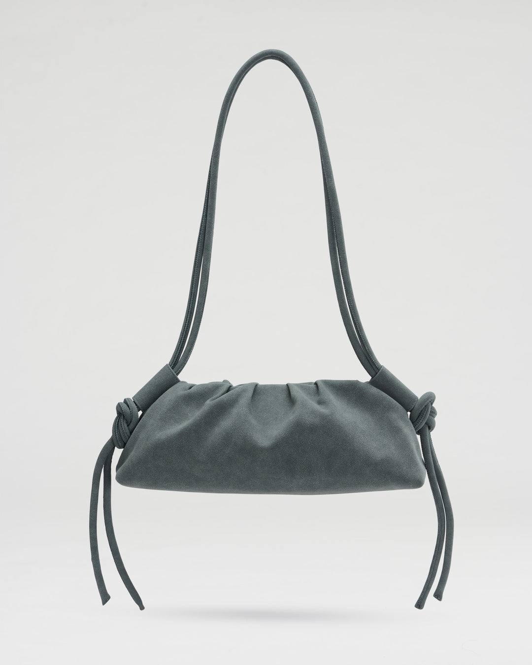 Bolso Dumpling ante océano