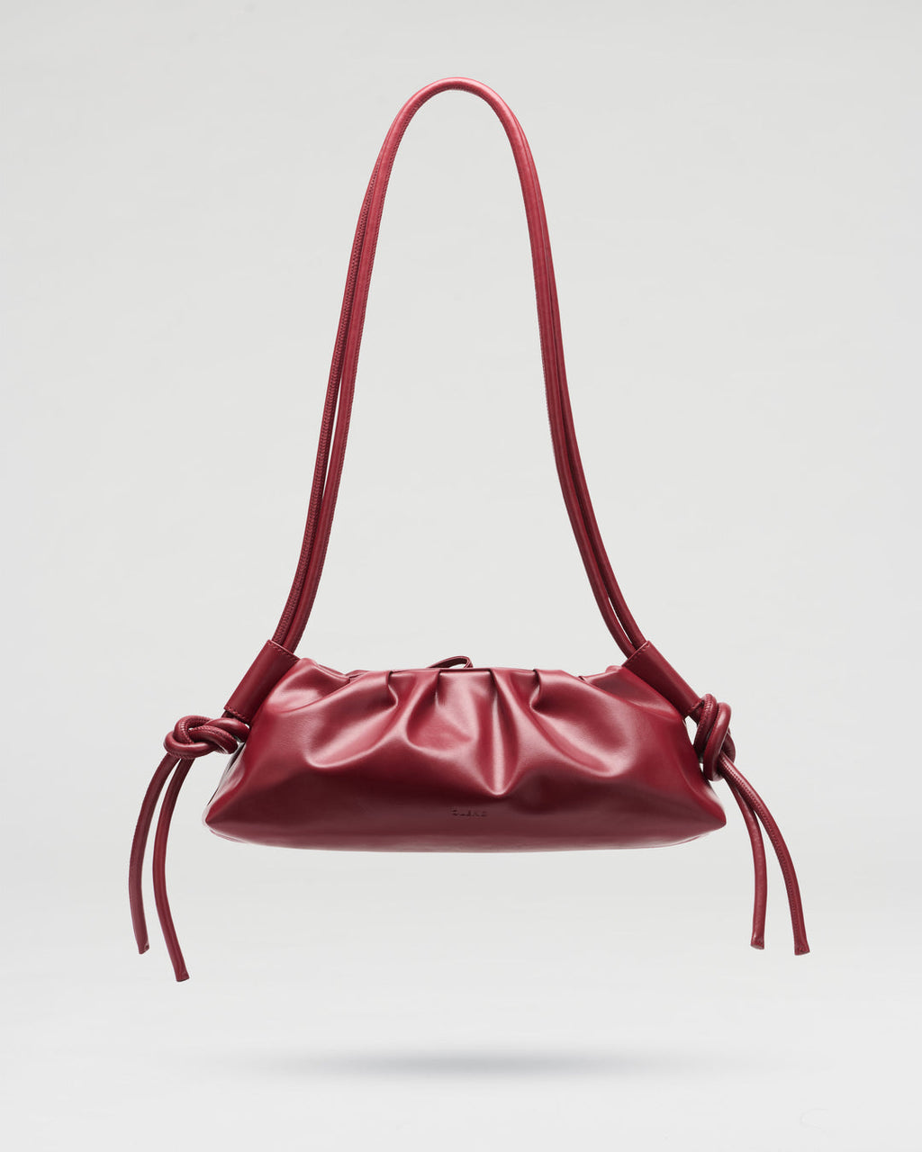 Bolso Dumpling rojo cereza