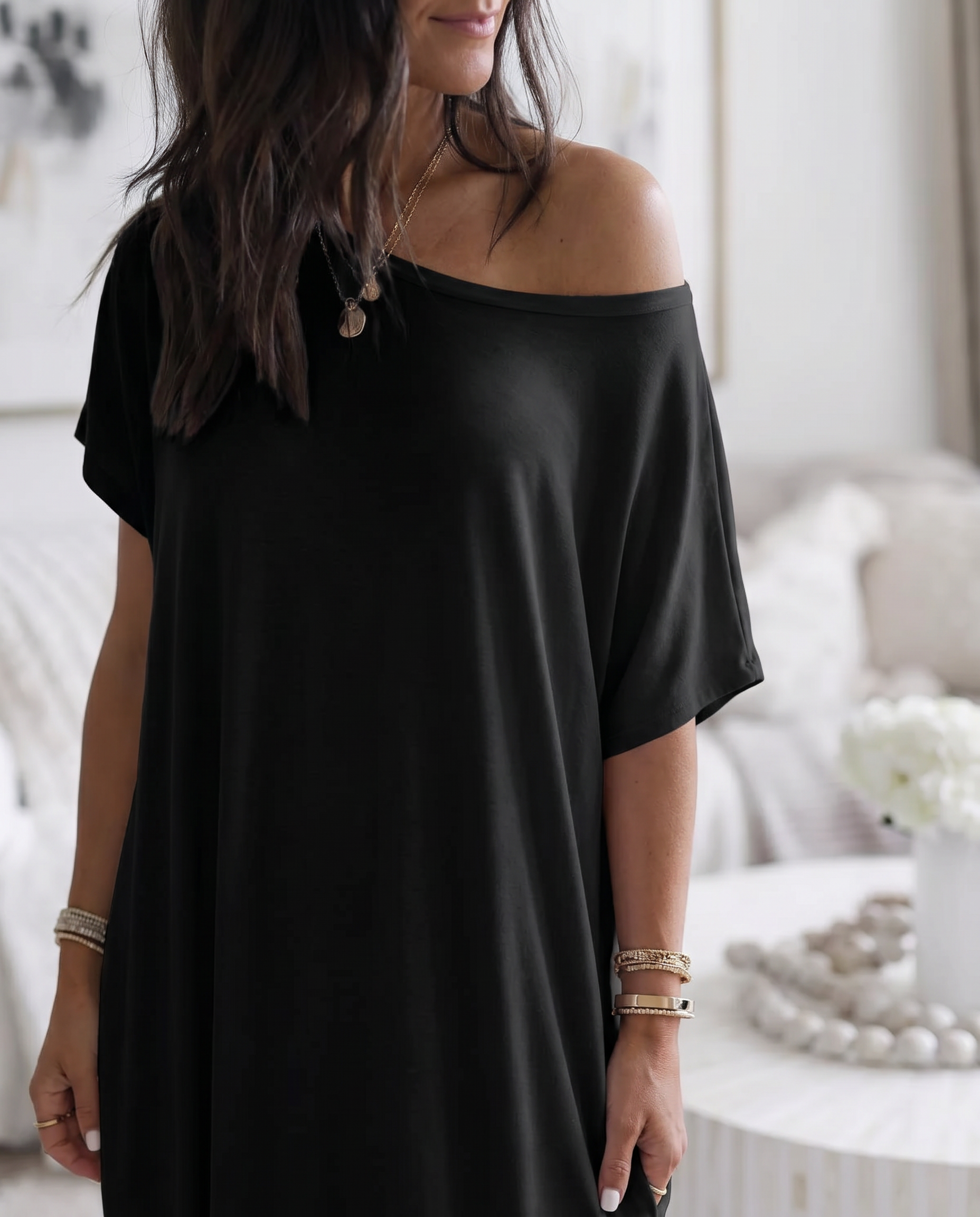 Vestido off-shoulder detalle