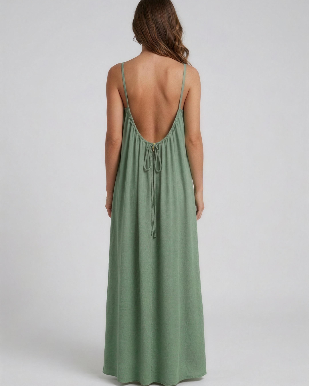 Vestido verde de espalda