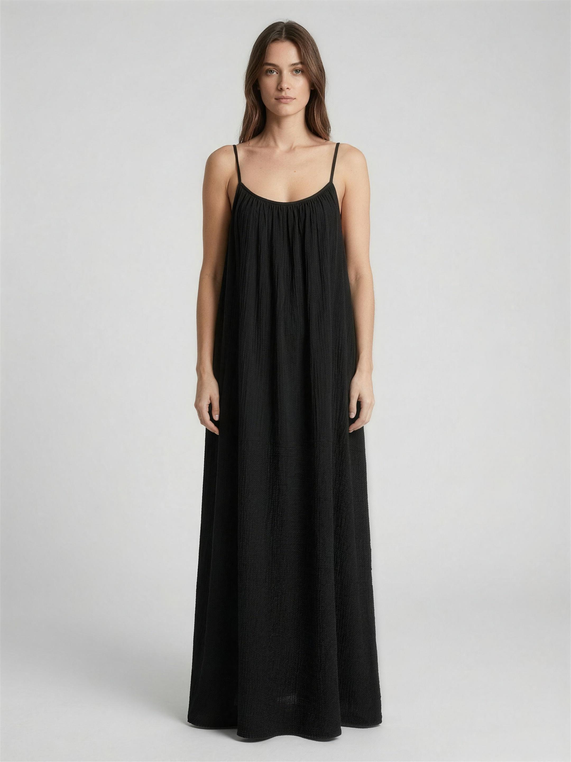 Vestido negro frente