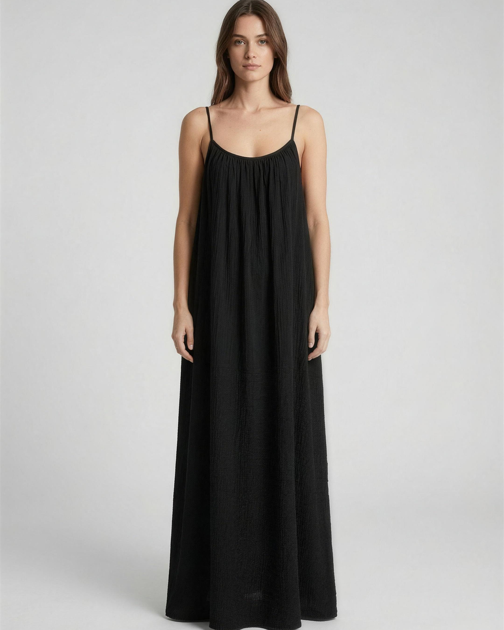 Vestido negro de frente