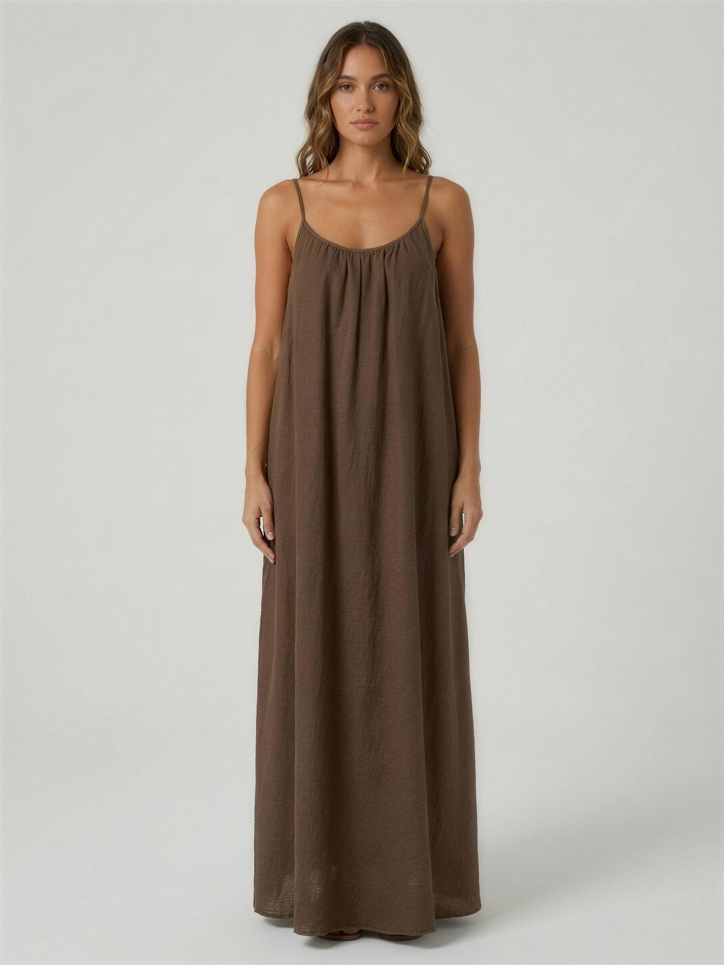 Vestido marrón frente