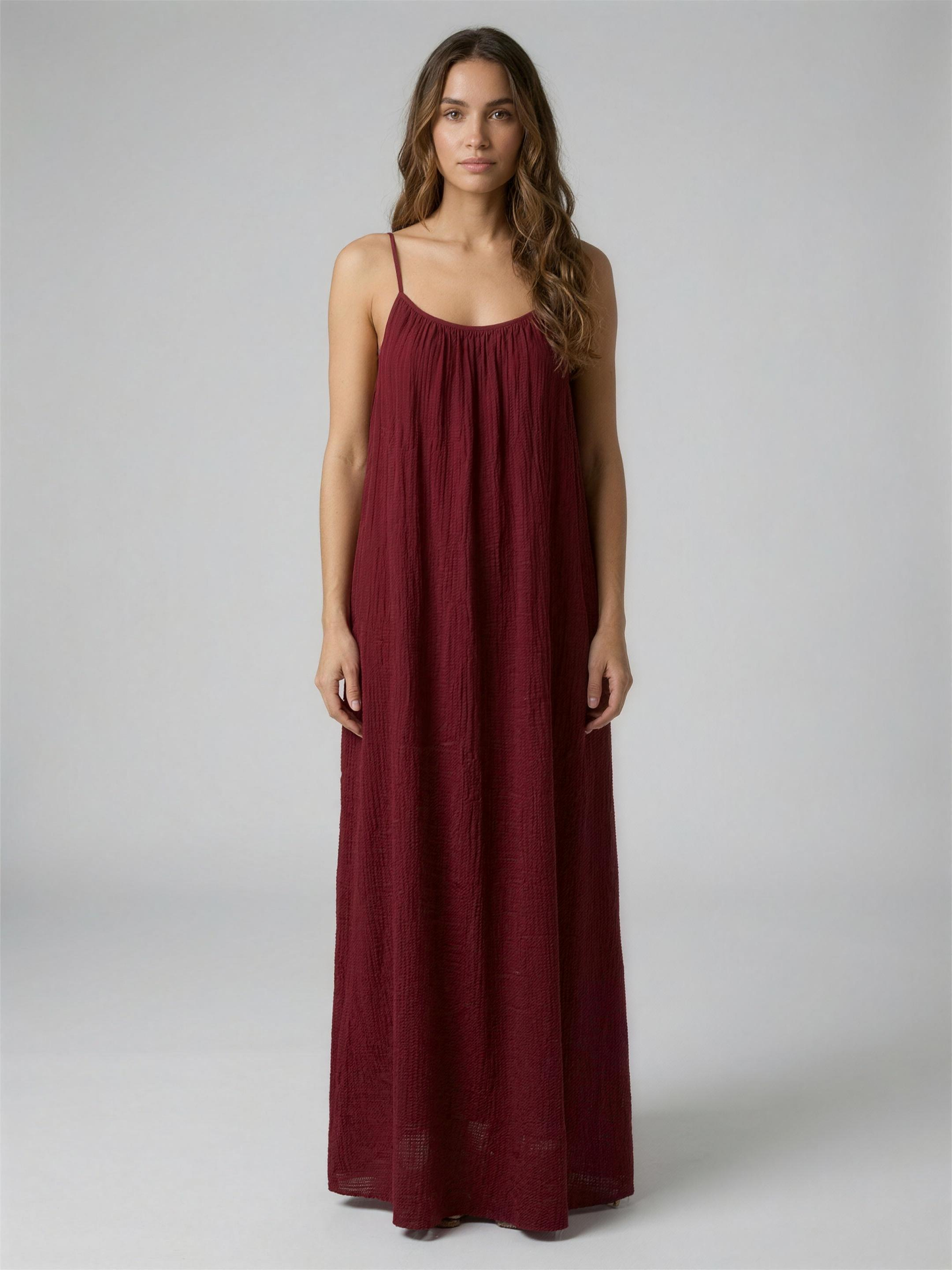 Vestido burdeos frente