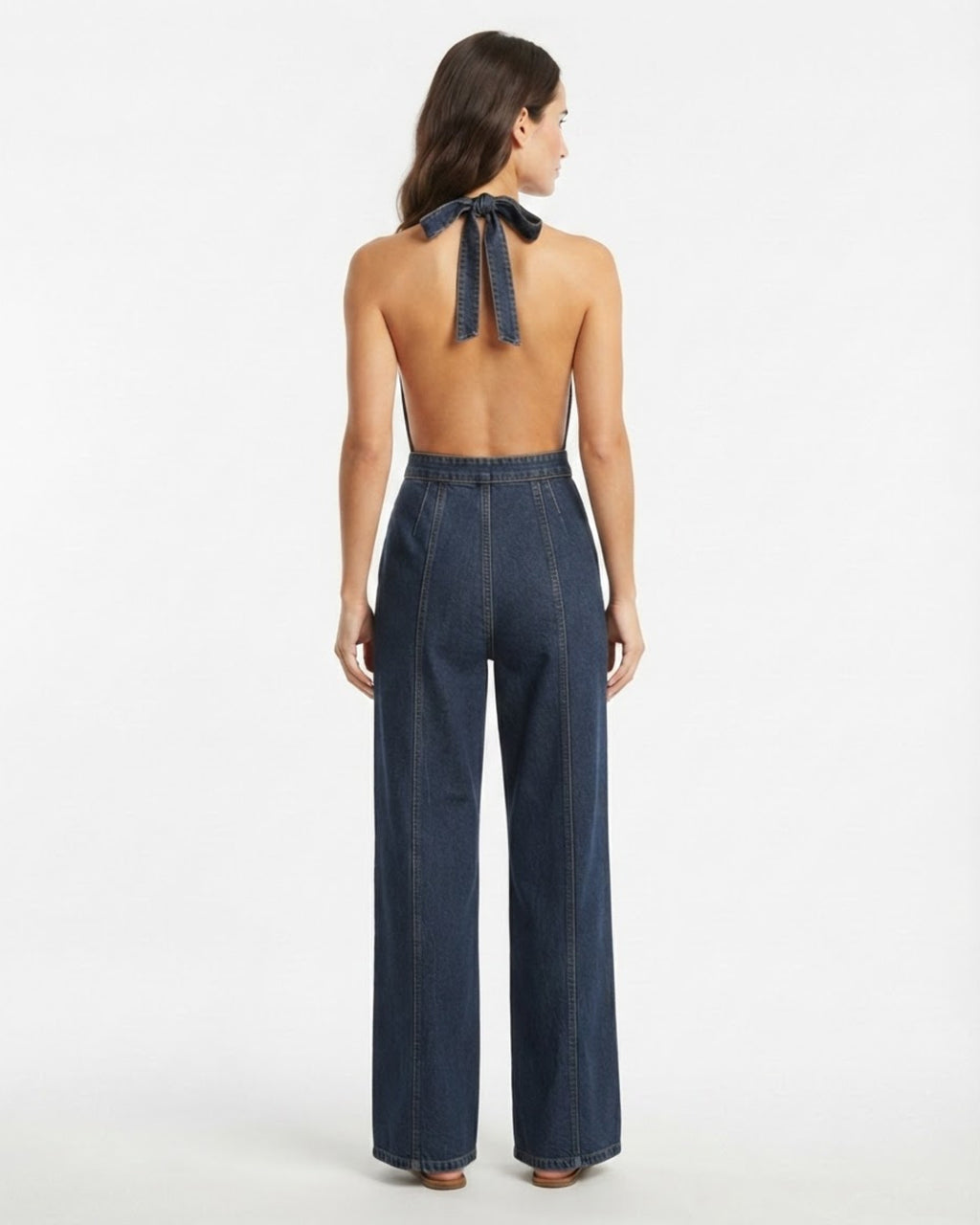 Mono denim modelo espalda