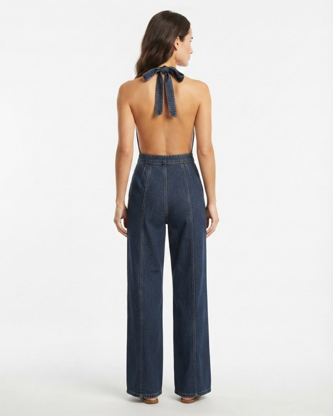 Mono denim modelo espalda
