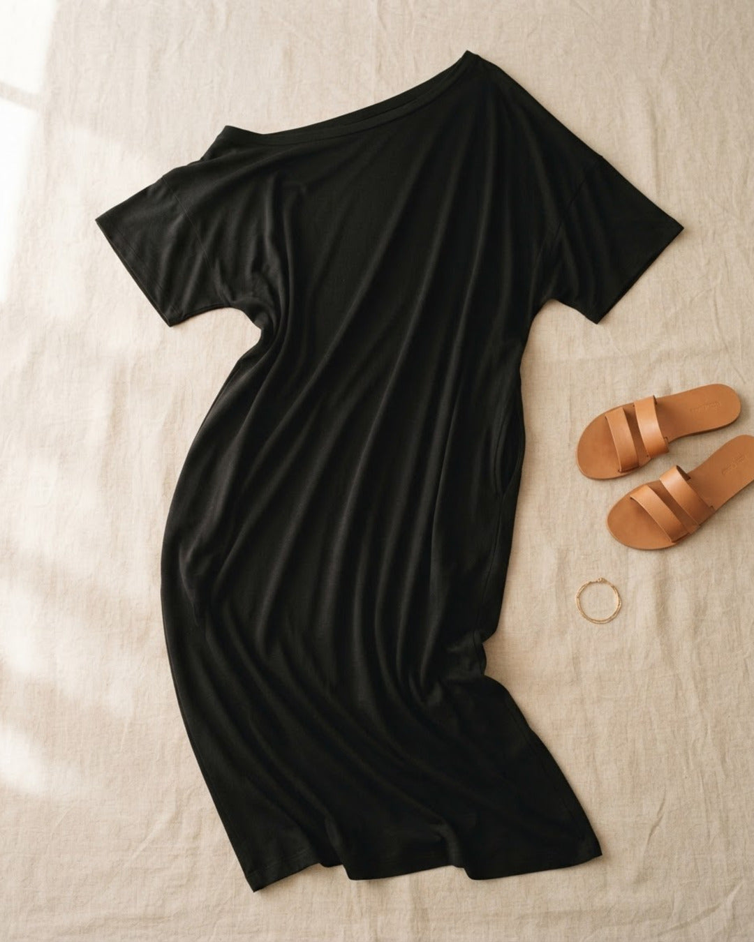 Vestido off-shoulder negro, producto solo