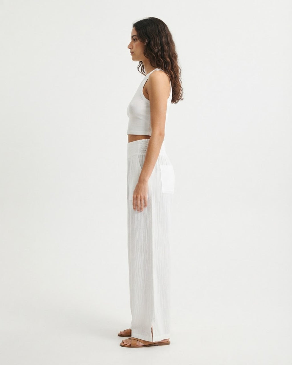 Pantalón palazzo blanco de costado